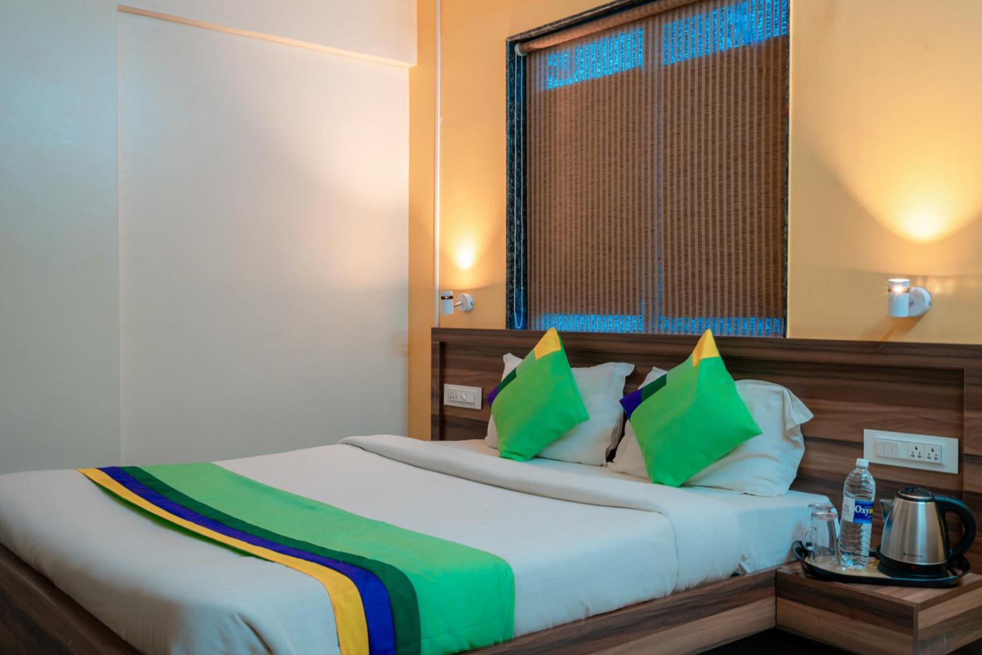 Treebo Trend The White Castle Hotel Pune Luaran gambar